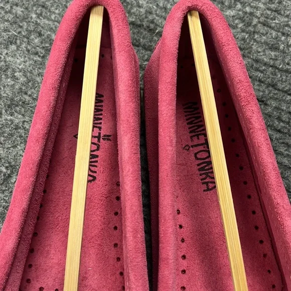 Minnetonka Women’s Pink Kilty Moccasins (3134) - Picture 6 of 9